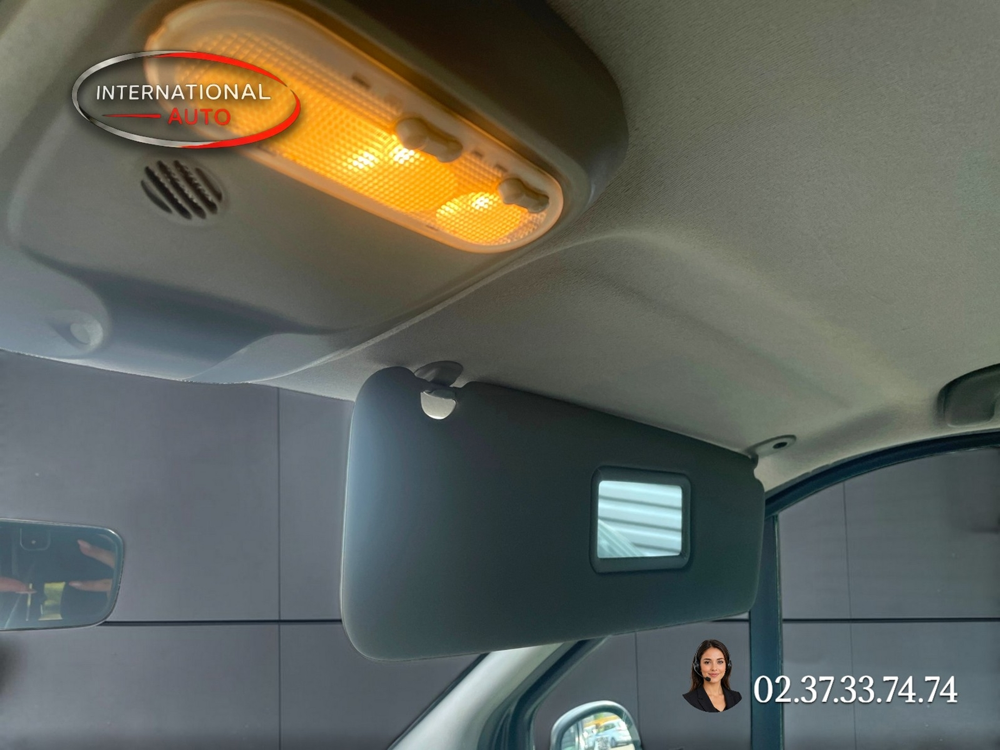 Vivaro 2.0 CDTI 115 K2700 L1H1 PACK CLIM+ ECOFLEX 2013 occasion 28700 Auneau