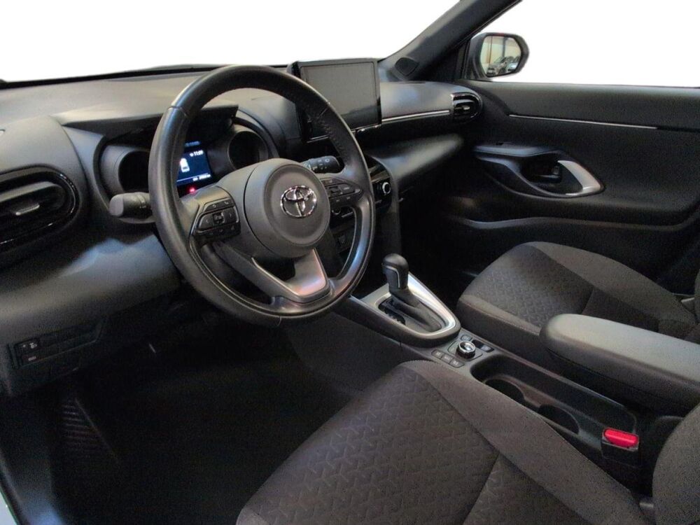 Yaris Cross 116h Design AWD-i MY22 2022 occasion 13400 Aubagne