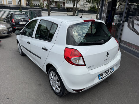 Clio III 1.5 DCI 75CH EXPRESSION CLIM ECO&sup2; 5P 2010 occasion 93220 Gagny