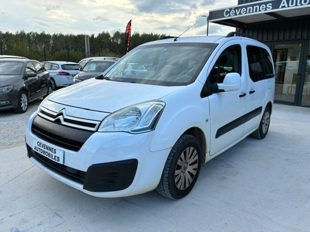 Berlingo BLUEHDI 100CH FEEL DISTRIBUTION NEUVE 2016 occasion 30360 V&eacute;z&eacute;nobres