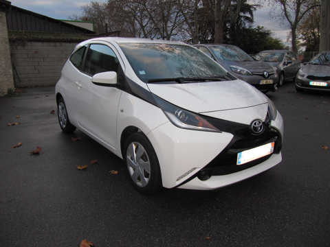 Toyota aygo 1.0 VVT-I 69CH X-PLAY 3P