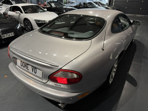 XK R 4.0 SURALIMENTE COUPE BA 1999 occasion 63170 Aubi&egrave;re