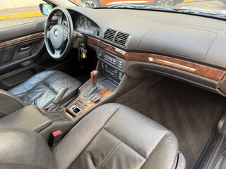 S&eacute;rie 5 (E39) 525DA 163CH PACK LUXE 2000 occasion 06400 Cannes