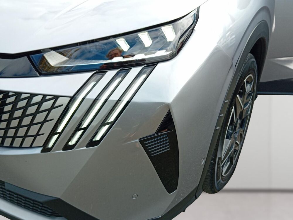 5008 Hybrid 145ch GT e-DCS6 / Pack vision 360 & Drive assist plus 2025 occasion 28500 Vernouillet