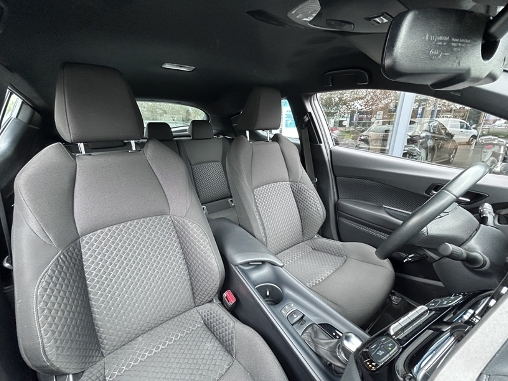 C-HR 1.8 HYBRIDE 122CH DYNAMIC BUSINESS E-CVT + PROGRAMME BEYOND 2022 occasion 44190 Saint-Lumine-de-Clisson