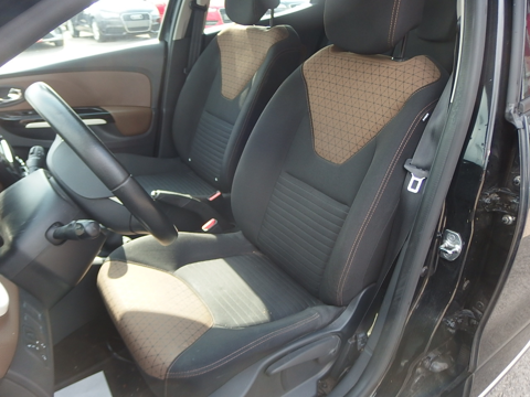 Clio IV 1.2 16V 75CH ZEN 2014 occasion 10600 Savi&egrave;res