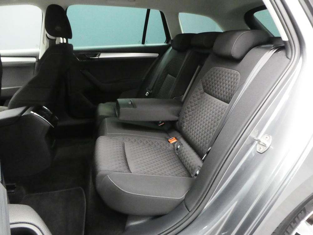 Superb 1.4 TSI PHEV 218CH BUSINESS DSG6 2023 occasion 77100 Nanteuil-l&egrave;s-Meaux