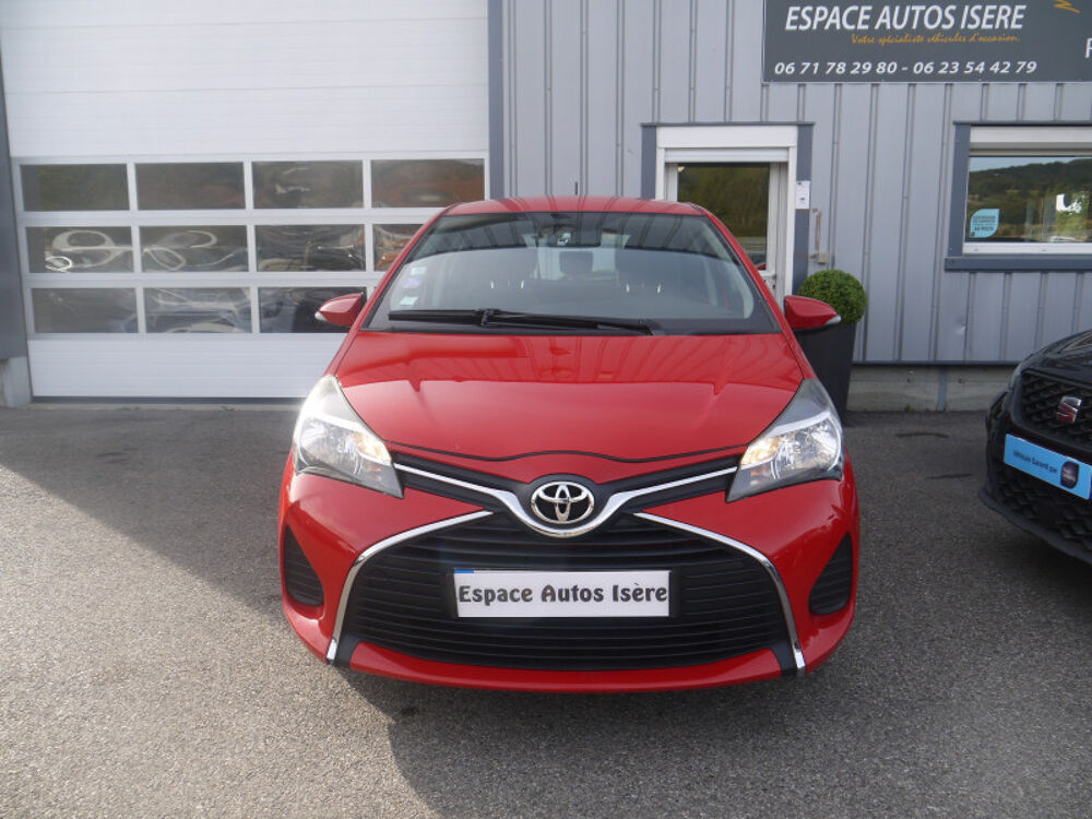 Yaris 100 VVT-I FRANCE 5P / DISTRIBUTION A CHAINE 2015 occasion 38260 La C&ocirc;te-Saint-Andr&eacute;