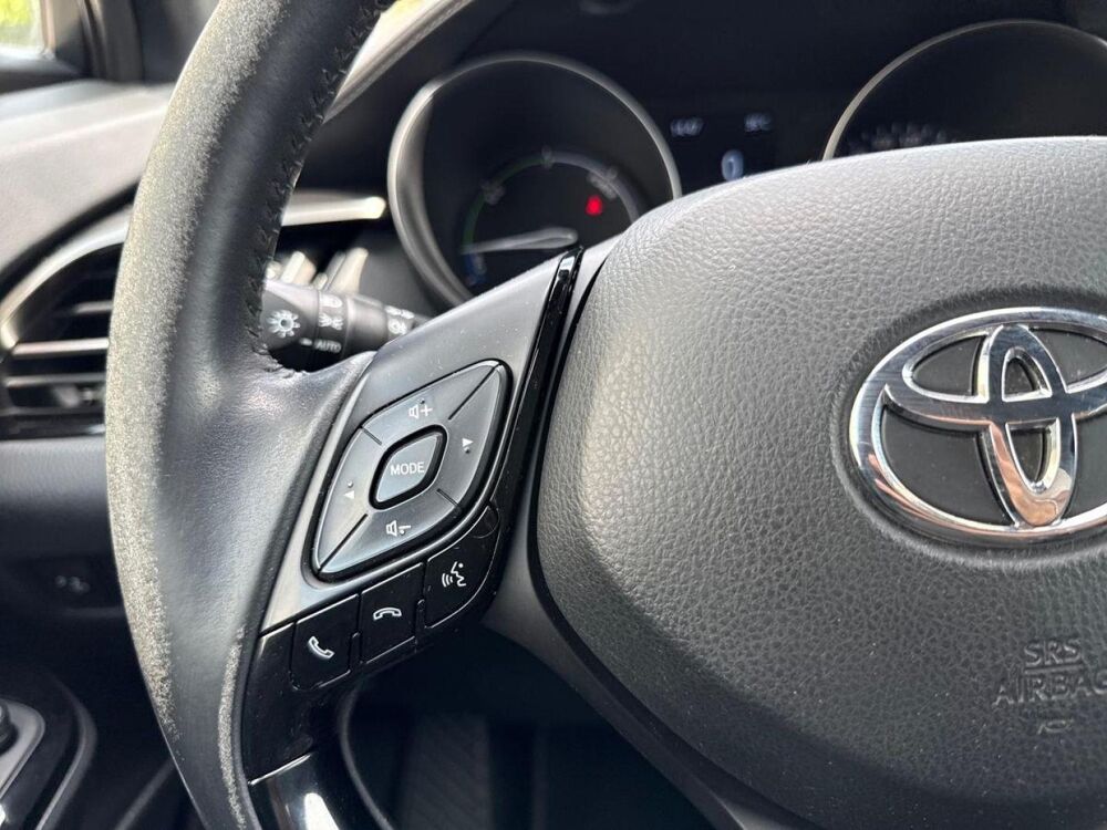 C-HR 2.0 Hybride 184ch Design Ultimate E-CVT 2023 occasion 13300 Salon-de-Provence