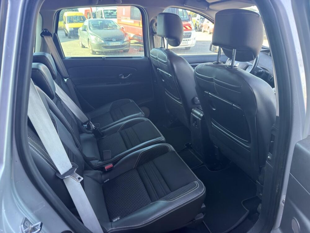 Grand Sc&eacute;nic II 1.5 dCi 110ch Bose EDC Euro6 7 places Boite Automatique 2016 occasion 17450 Saint-Laurent-de-la-Pr&eacute;e