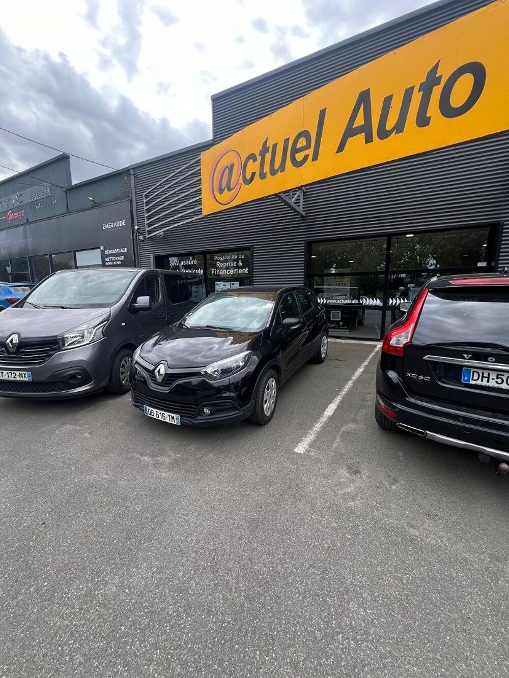 Captur 0.9 TCE 90CH STOP&START ENERGY LIFE ECO&sup2; 2013 occasion 22100 Dinan