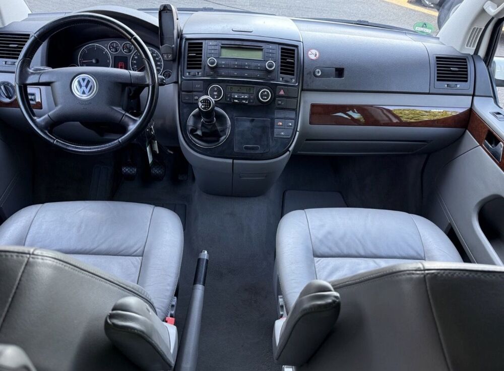 MULTIVAN 2.5 TDI 174CH HIGHLINE 7 PLACES 2006 occasion 85400 Sainte-Gemme-la-Plaine