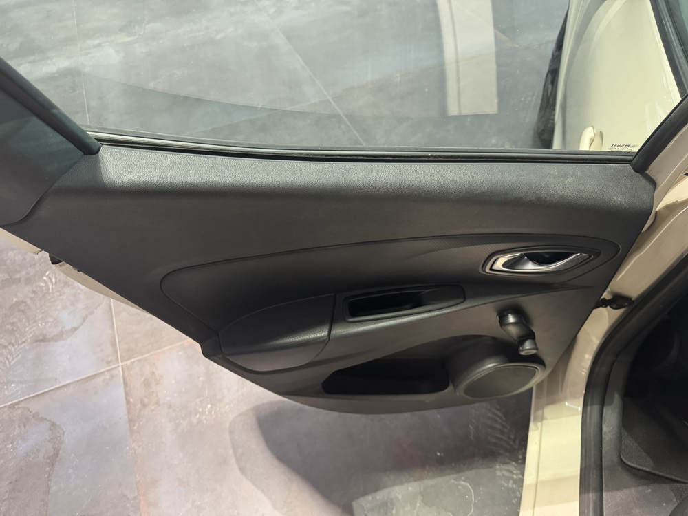 Clio IV 1.5 DCI 75CH 5P PLB AUTO 2016 occasion 12000 RODEZ