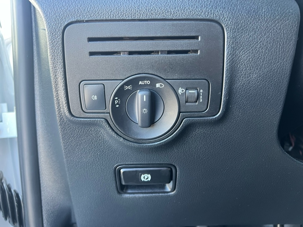 Vito 110 CDI COMPACT FIRST PROPULSION 2023 occasion 31670 Lab&egrave;ge