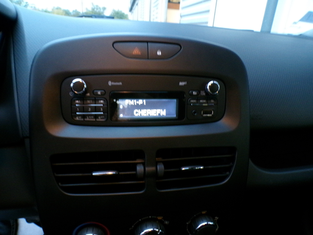 Clio IV IV 0.9 TCE 90CH ENERGY ZEN ECO&sup2; 99G 2013 occasion 38150 Salaise-sur-Sanne