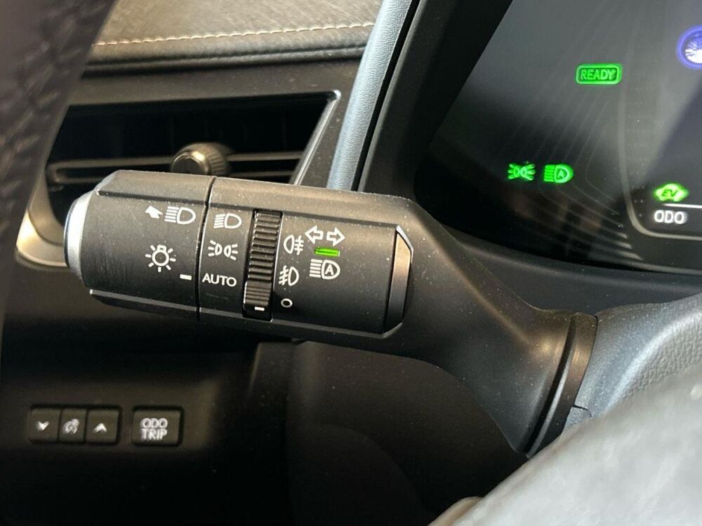 UX 250h F SPORT Design 2WD 2023 occasion 13290 Les Milles