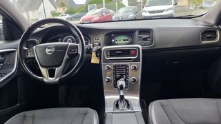 V60 D3 150CH OVERSTA EDITION GEARTRONIC 2018 occasion 56530 QUEVEN