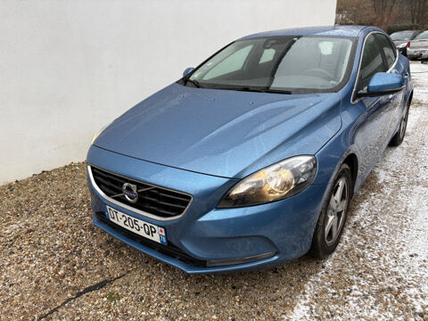Volvo v40 T2 122CH MOMENTUM
