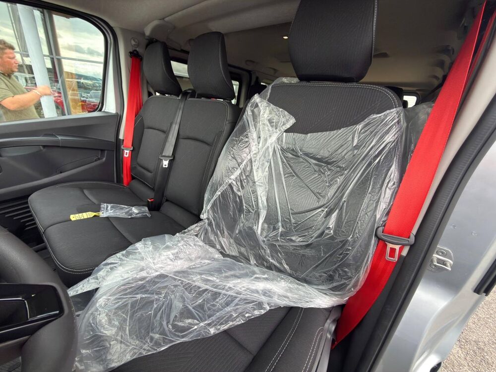 Trafic combi Grand 2.0 dCi 170ch Techno auto -26 2026 occasion 27930 Normanville