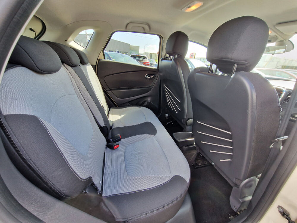 Captur 0.9 TCE 90CH STOP&START ENERGY INTENS ECO&sup2; EURO6 2015 occasion 29200 Brest