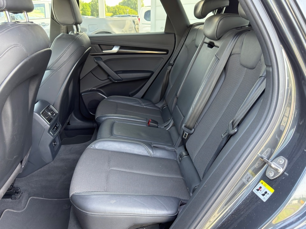Q5 40 TDI 190CH S LINE QUATTRO S TRONIC 7 EURO6D-T 2019 occasion 49070 Saint-L&eacute;ger-de-Lini&egrave;res