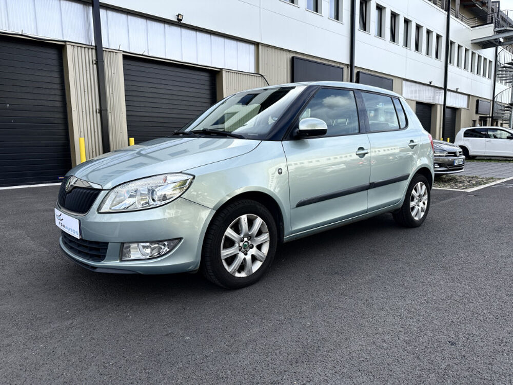 Fabia 1.2 TSI 105CH ELEGANCE2 DSG7 / 1&Egrave;RE MAIN / REGULATEUR DE VIT 2012 occasion 94260 Fresnes