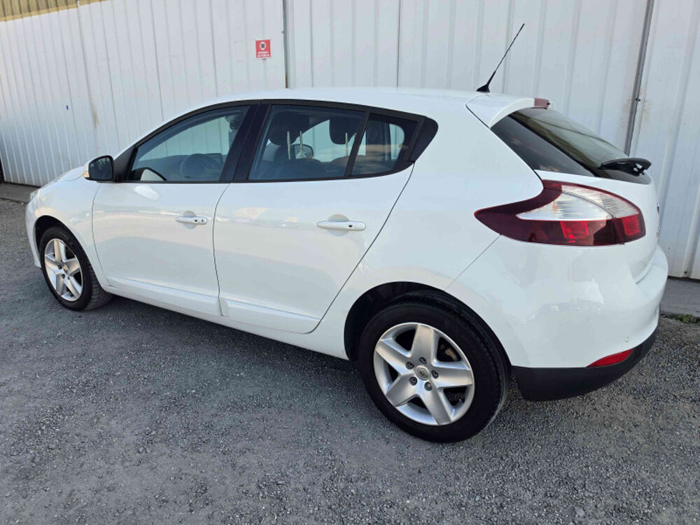M&eacute;gane III 1.5 DCI 95CH BUSINESS EURO6 2015 2015 occasion 64121 Serres-Castet