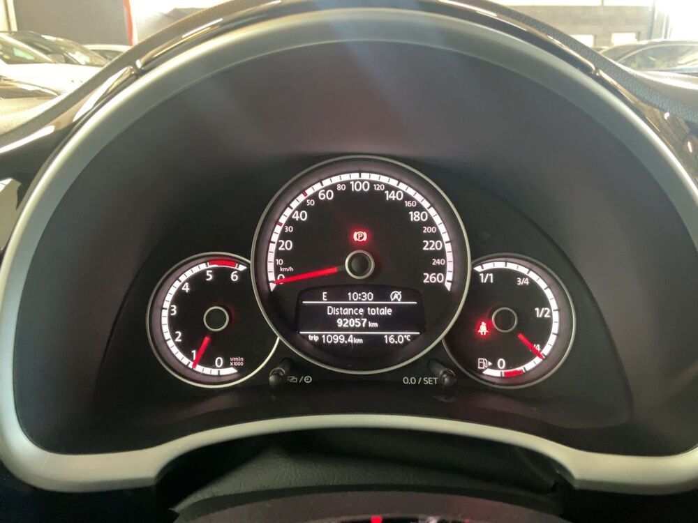 COCCINELLE II 1.6 TDI 105CH FAP VINTAGE 2014 occasion 56530 QUEVEN