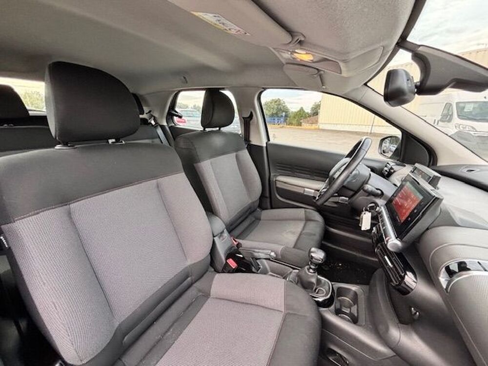 C4 cactus PURETECH 110CH S&S FEEL DISTRIBUTION NEUVE 2019 occasion 16400 Puymoyen