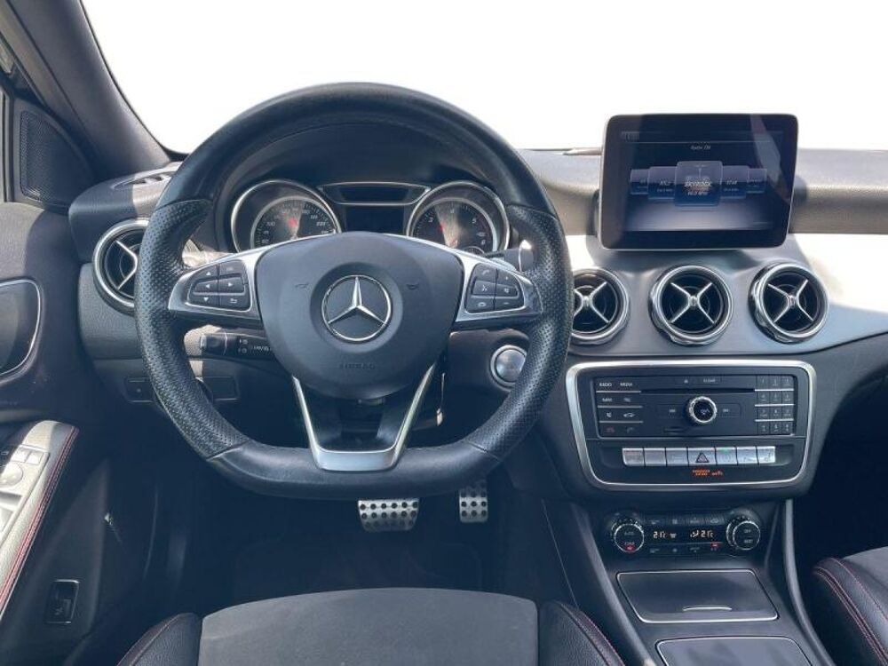 Classe GLA 200 d 136ch Fascination 7G-DCT Euro6c 2018 occasion 13730 ST VICTORET