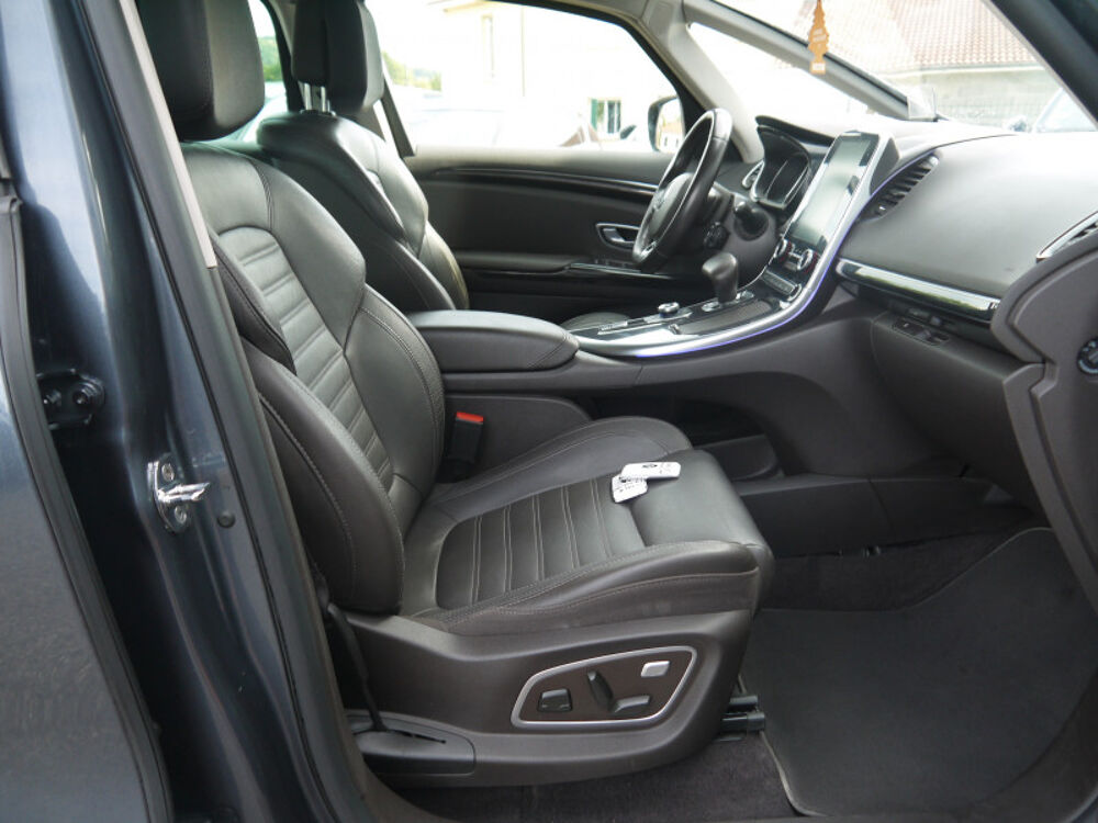 Espace 1.6 DCI 160CH ENERGY INTENS EDC 7 PLACES 2018 occasion 38260 La C&ocirc;te-Saint-Andr&eacute;