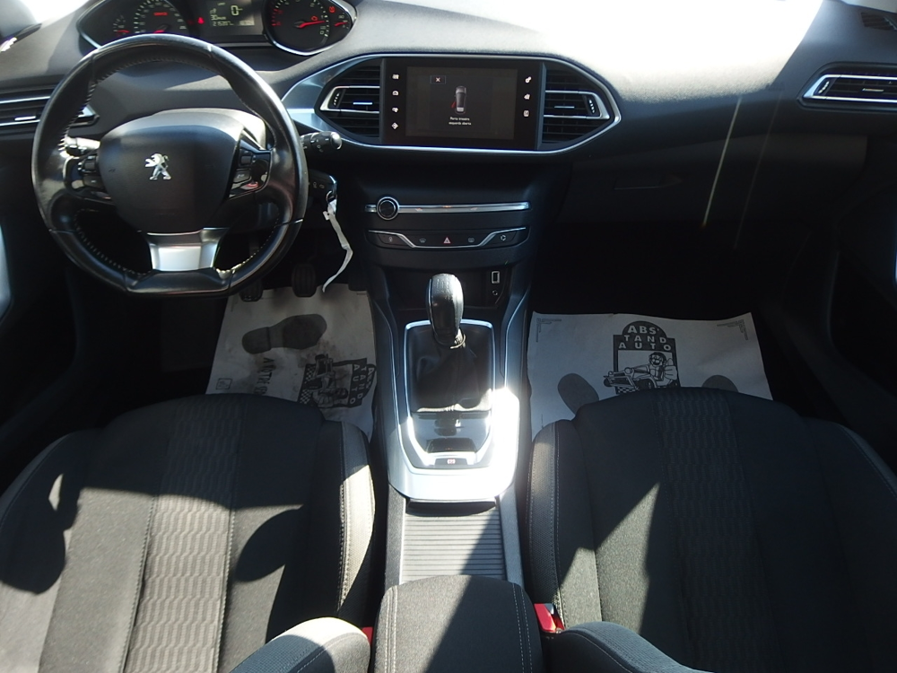 308 1.6 BLUEHDI 100CH STYLE S&S 5P 2016 occasion 10600 Savi&egrave;res