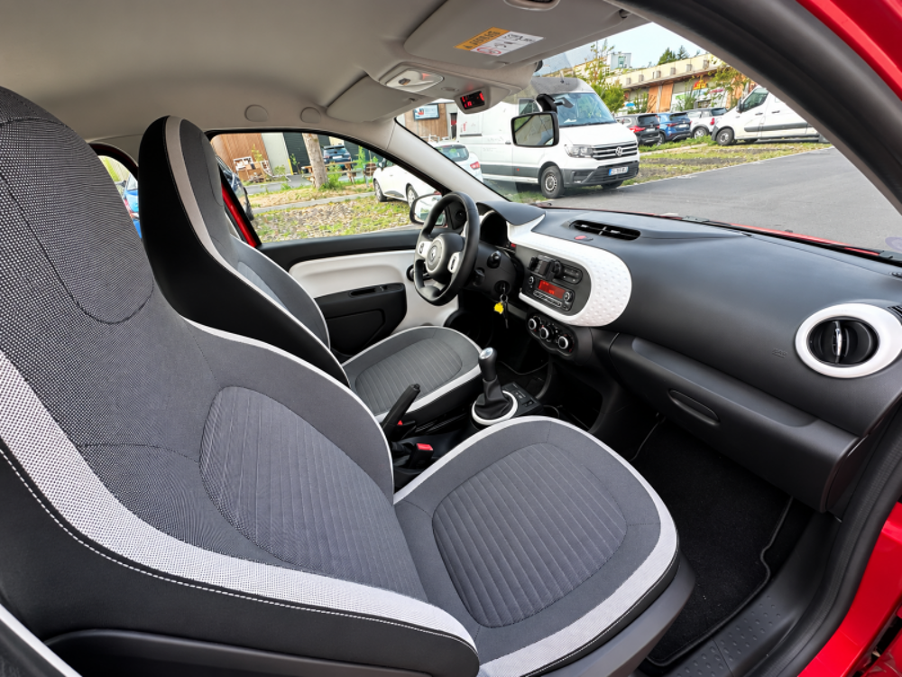 Twingo III 1.0 SCE 70CH ZEN ECO&sup2; / PREMI&Egrave;RE MAIN / 49 000 KMS / FULL EN 2017 occasion 94260 Fresnes