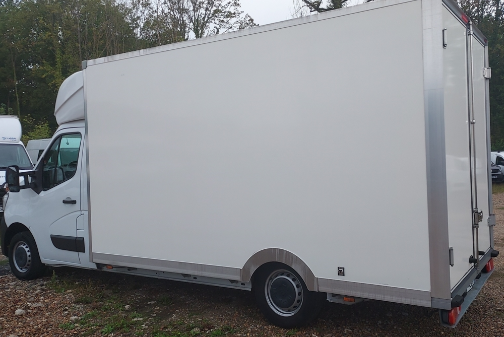 Master F3500 L3 2.3 BLUE DCI 145CH 20M3 CONFORT CAISSE 20M3 2023 occasion 60600 Clermont