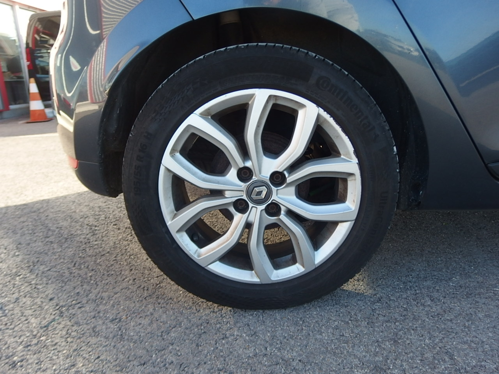 Clio IV 1.5 DCI 90CH ENERGY INTENS 5P 2017 occasion 10600 Savi&egrave;res
