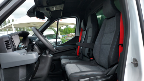 Master F3500 L3 2.0 BLUE DCI 150CH CAISSE 20M3 +HAYON 2025 occasion 60600 Clermont