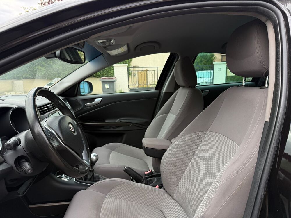 Giulietta 1.4 TB MULTIAIR 170CH EXCLUSIVE STOP&START 2015 occasion 95480 PIERRELAYE