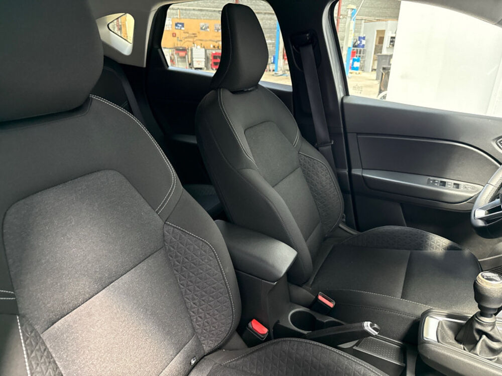 Captur 1.0 TCE 90CH EVOLUTION 2024 occasion 28630 Nogent-le-Phaye