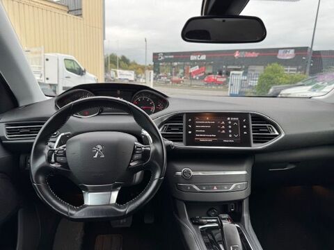 308 1.2 PURETECH 130CH ALLURE EAT8 DISTRIBUTION NEUVE 2018 occasion 16400 Puymoyen