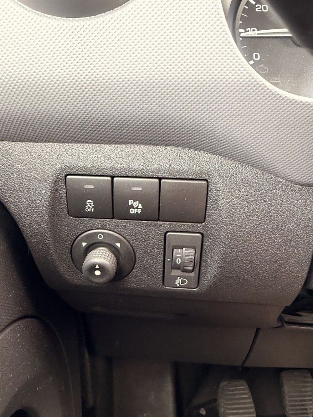 Berlingo BLUEHDI 75CH FEEL 2018 occasion 44730 Saint-Michel-Chef-Chef