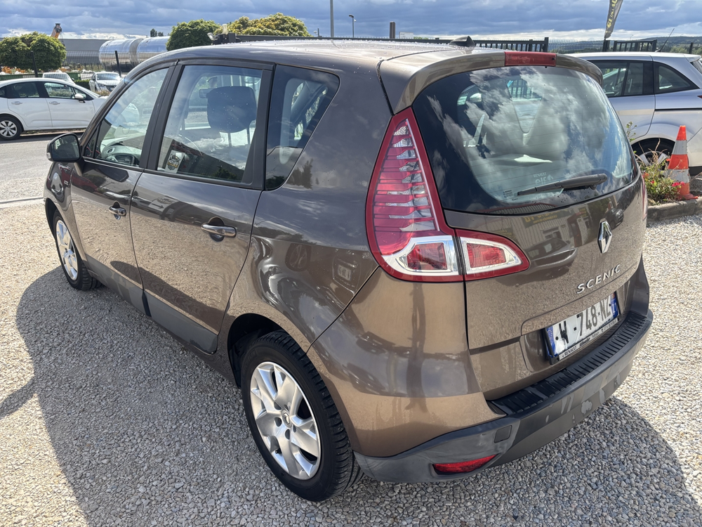 Sc&eacute;nic III 1.6 16V 110CH TOMTOM EDITION 2012 occasion 21200 Montagny-l&egrave;s-Beaune