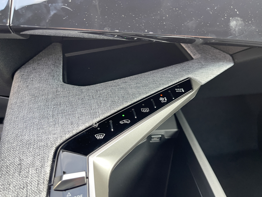 3008 1.2 HYBRID 145CH ALLURE E-DCS6 2025 occasion 33700 M&eacute;rignac