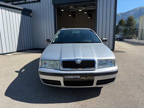Octavia 1.9 TDI105 4X4 CONFORT/ DISTRI / VIDANGE / 4 PNEUS NEUF / 2006 occasion 38340 Voreppe