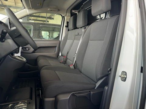 Jumpy M 2.2 DIESEL 180CH AUTOMATIQUE 2026 occasion 12850 Onet-le-Ch&acirc;teau