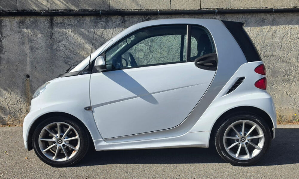 ForTwo 71CH MHD PASSION SOFTOUCH 2013 occasion 13400 AUBAGNE