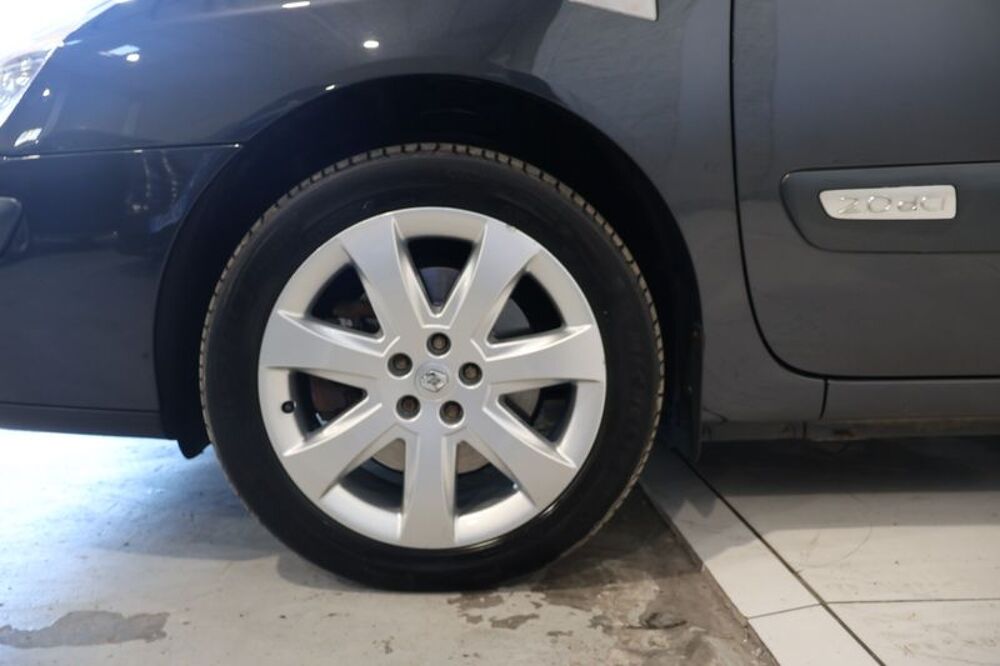 Grand Espace 2.0 DCI 175CH FAP CELEBRATION BVA 2009 occasion 95200 Sarcelles