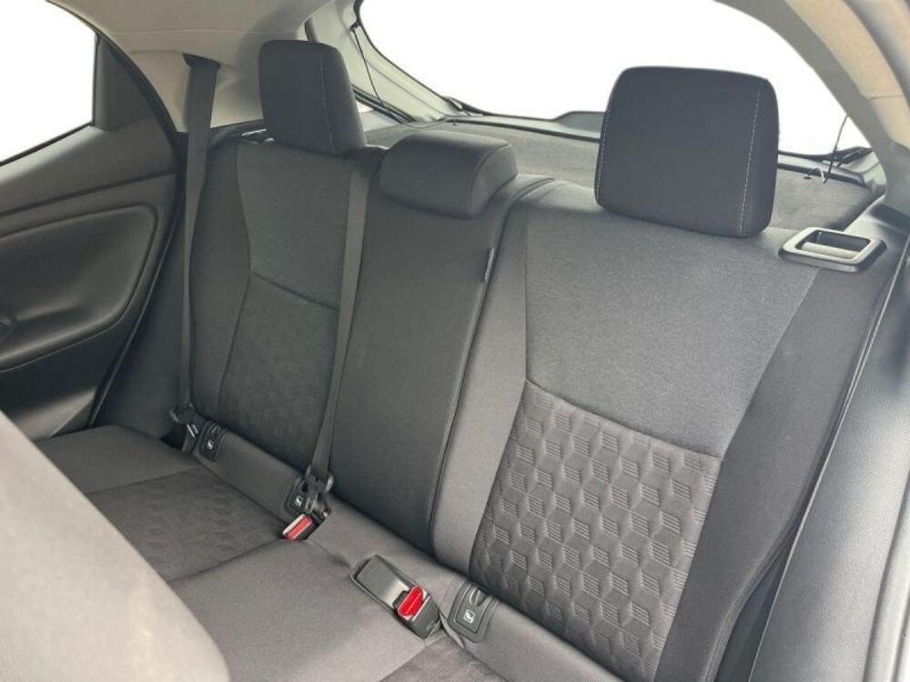 Yaris 116h Design 5p MC24 2025 occasion 13400 Aubagne