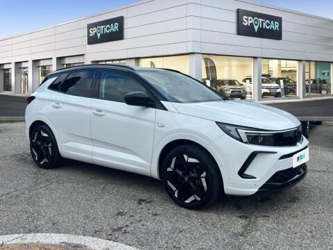 Grandland 1.6 Turbo 300ch Hybride GSe 4x4 2023 occasion 13200 Arles