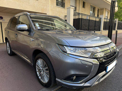 Mitsubishi Outlander 9500ht PHEV TWIN MOTOR BUSINESS 4WD 2019 occasion LEVALLOIS-PERRET 92300