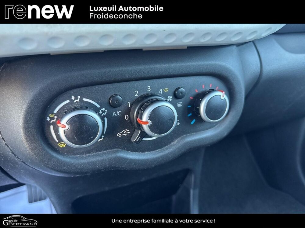 Twingo 1.0 SCe 70ch Stop&Start Zen eco&sup2; 2018 occasion 70300 Froideconche